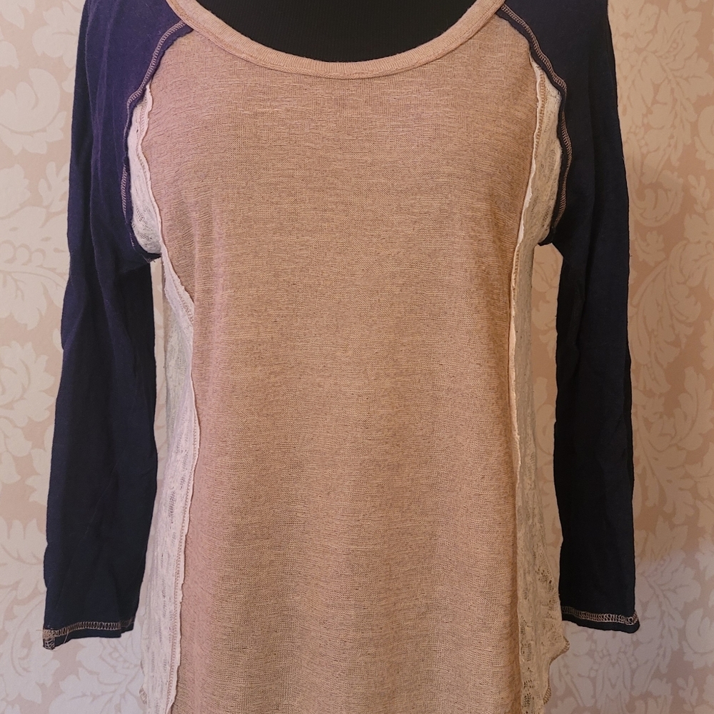 Hem & Thread Linen Lace Sleeve Raglan Top - L100